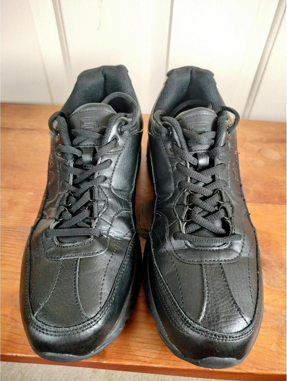 FILA Memory Workshift Men's 10.5 Black Leather Slip Resistant Work Shoes 1SG3000